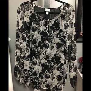 Beautiful Black and white floral blouse